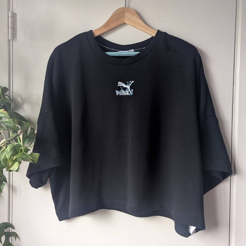 Puma Oversized Cropped Sweatshirt